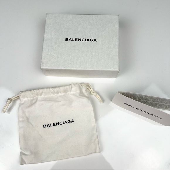 Balenciaga set of 3 items box, dust bag and booklet - Picture 2 of 2